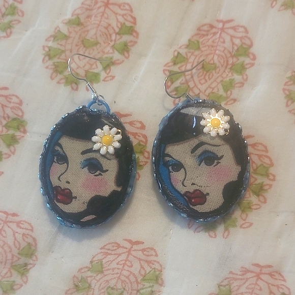 3/$30 Free Shipping Blue & Black Portrait Earrings - Picture 1 of 8
